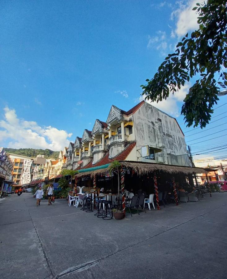بيت ضيافة Andaman Place Patong المظهر الخارجي الصورة